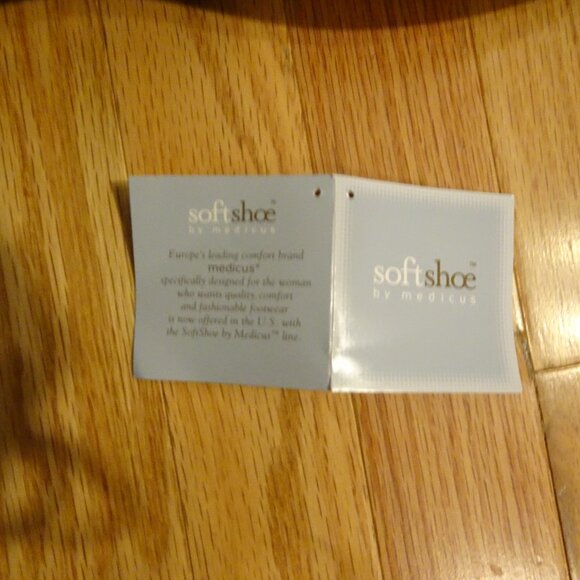 SOFTSHOE by Medicus leather comfort casual sandals 9M  Soft Shoe Porter NWT - Picture 4 of 4